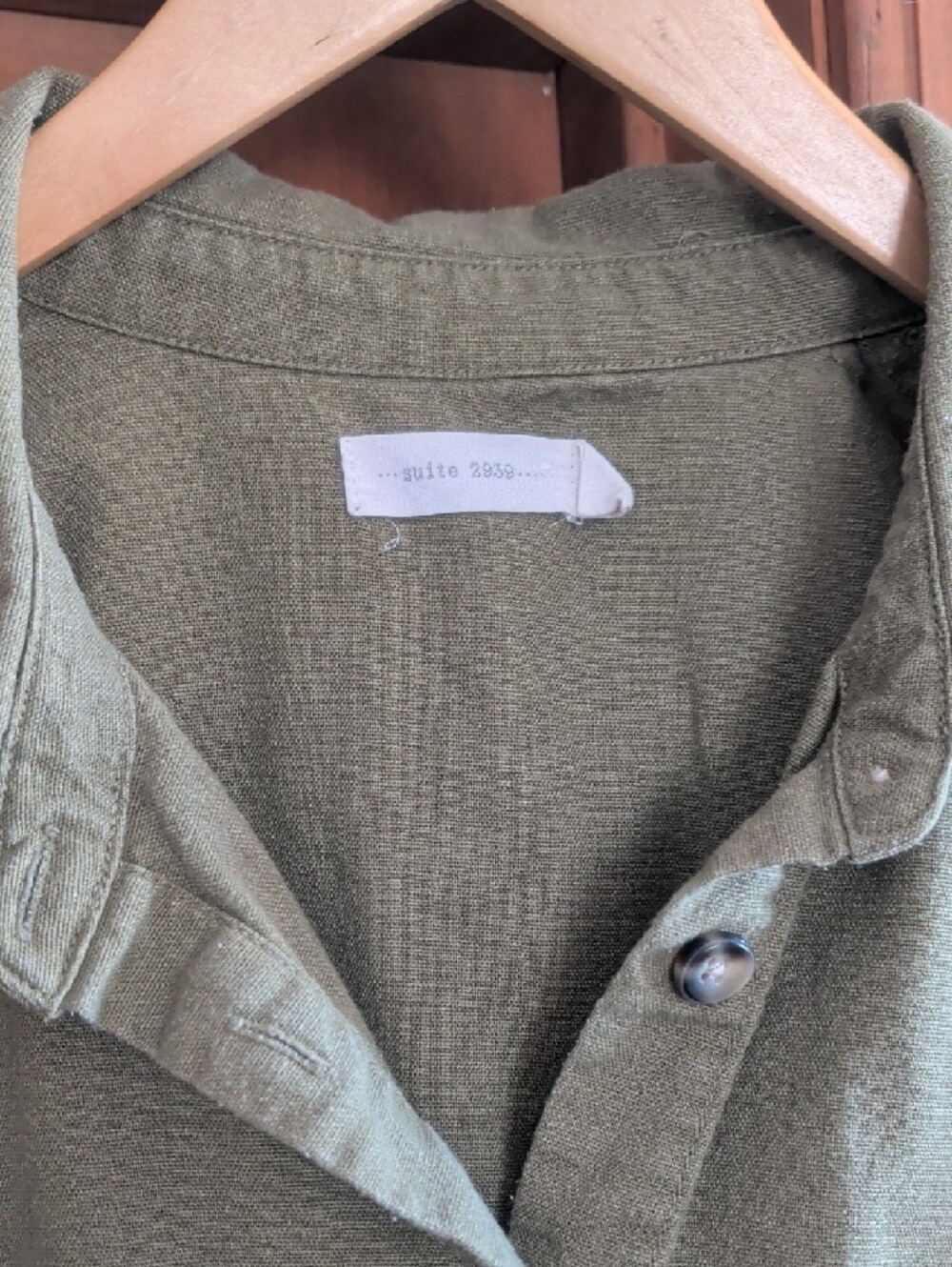 Olive Green Linen Blend Button-Front Crop Shirt - Picture 2 of 6